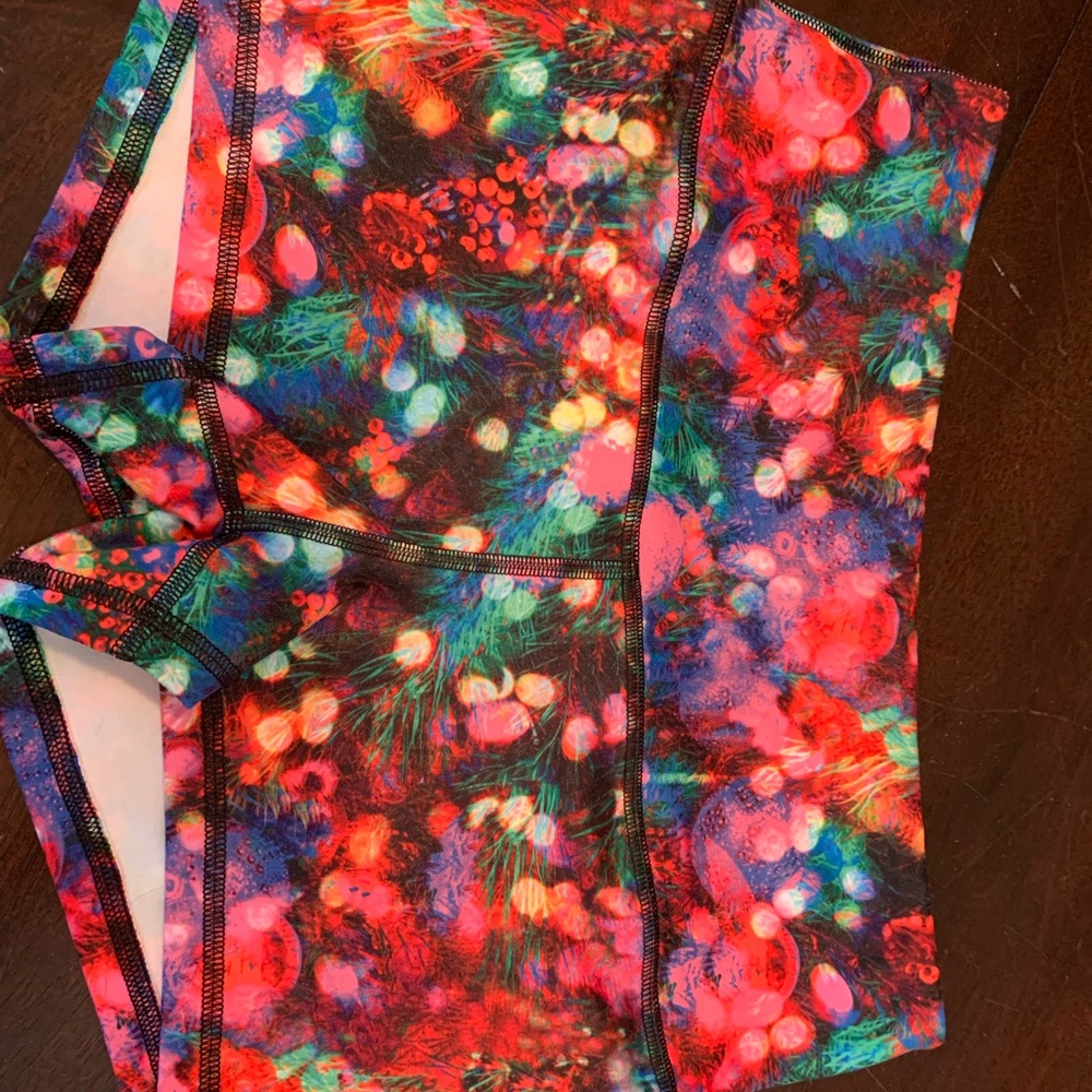 EUC Fleo Christmas light shorts